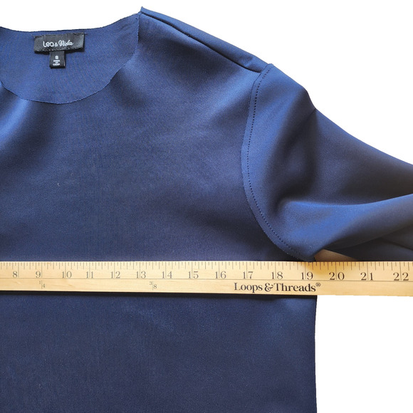 Lea & Viola Mid-Length Blue Blouse Small w/Flared Sleeves - Pearl Accents - Picture 6 of 10